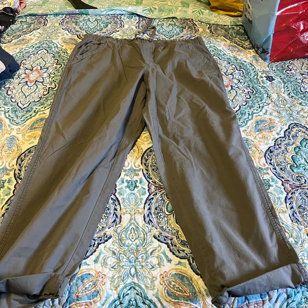 Sonoma Gray Chinos Versatile Cotton Blend